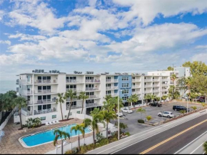 Indian Shores Condo at Holiday Villas II